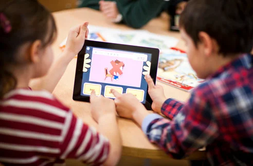 تحميل أفضل تطبيق تعليم اللغة الإنجليزية للاطفال بالصوت والصورة مجانا